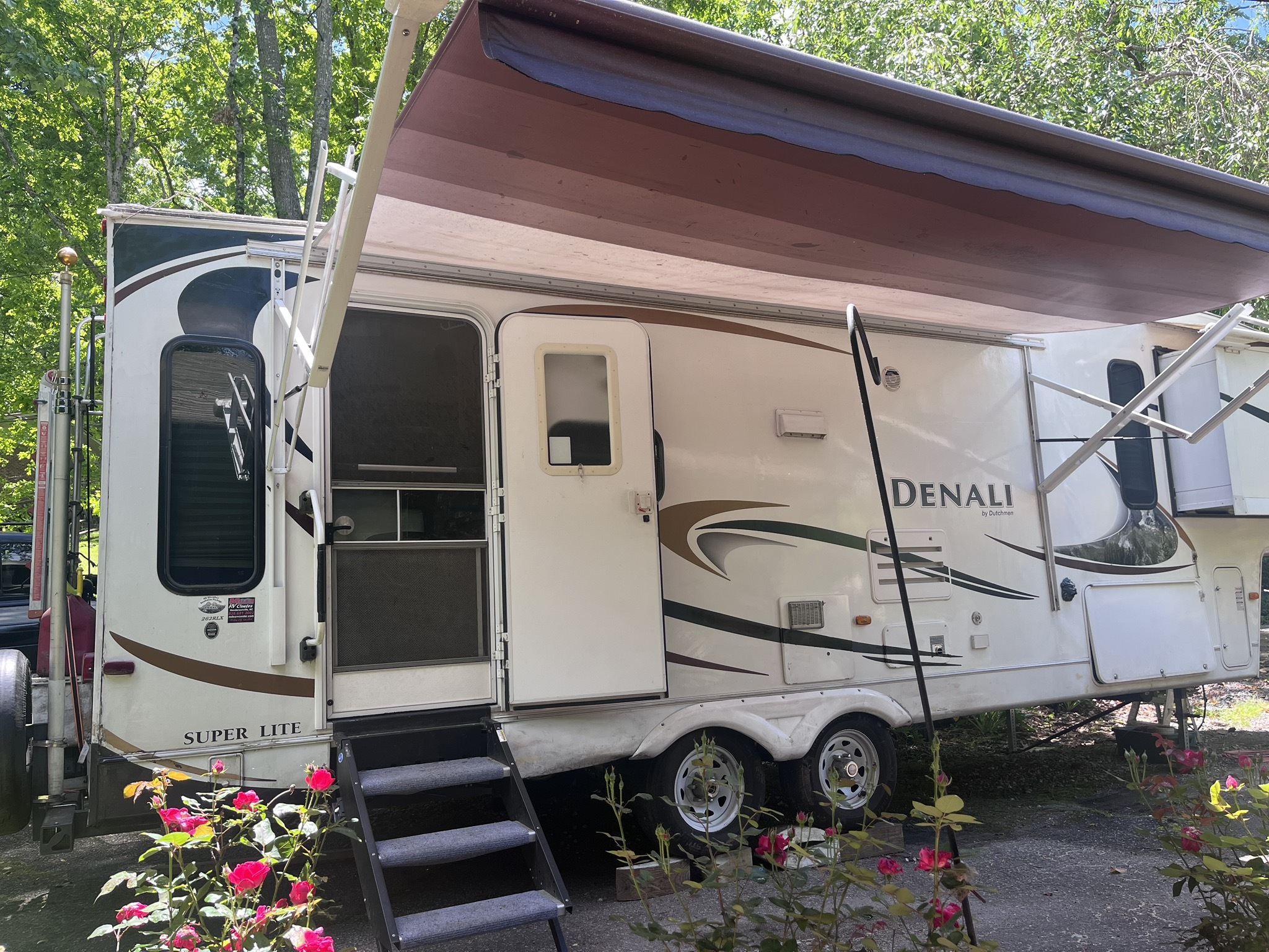 2011 Dutchmen DENALI 262RLX in hendersonville NC