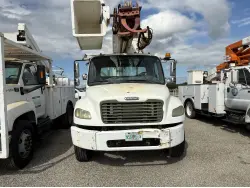 2003 FREIGHTLINER BUSINESS CLASS M2 106