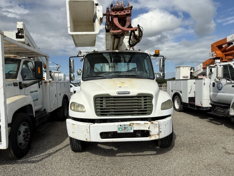 2003 FREIGHTLINER BUSINESS CLASS M2 106