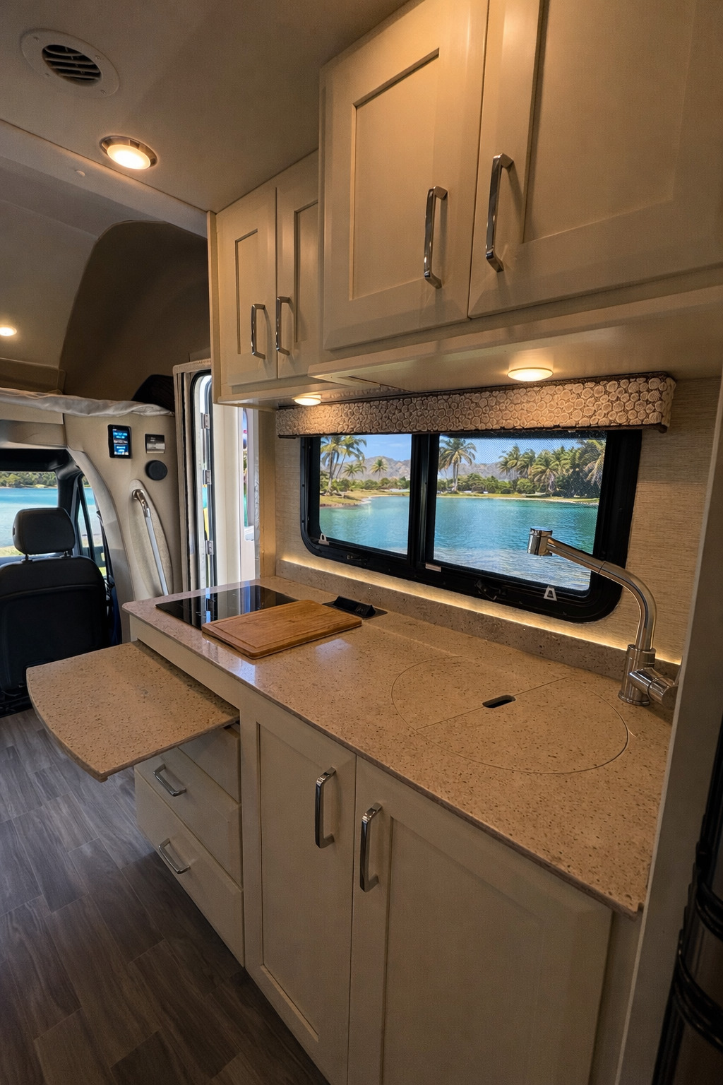 2021 Tiffin Motorhomes WAYFARER 25 RW in fargo ND