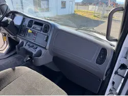 2017 FREIGHTLINER M2