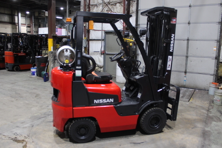 2013 NISSAN MPA1F1FA18LV in North Chicago, IL