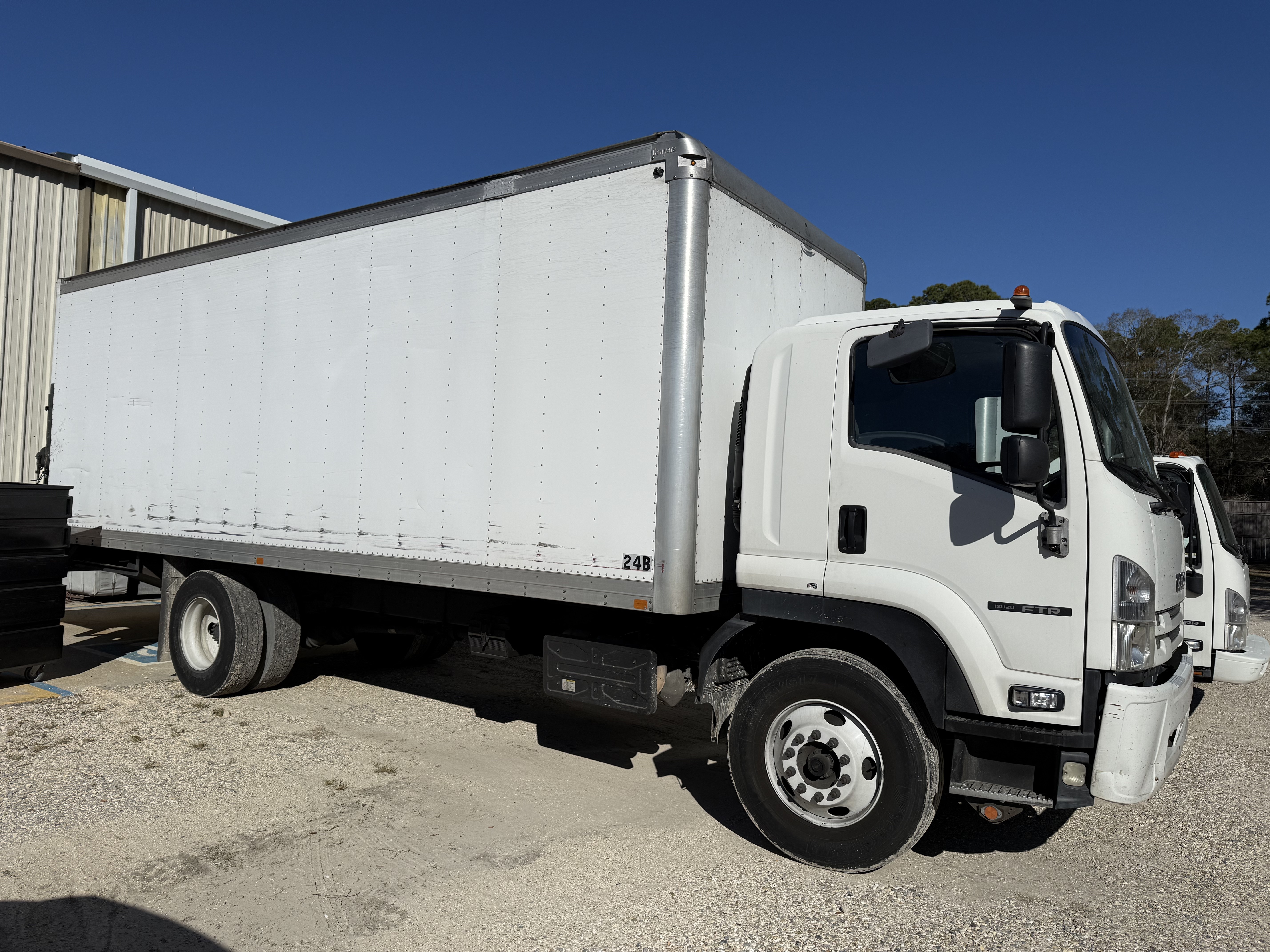 2019 ISUZU Ftr in Slidell, LA