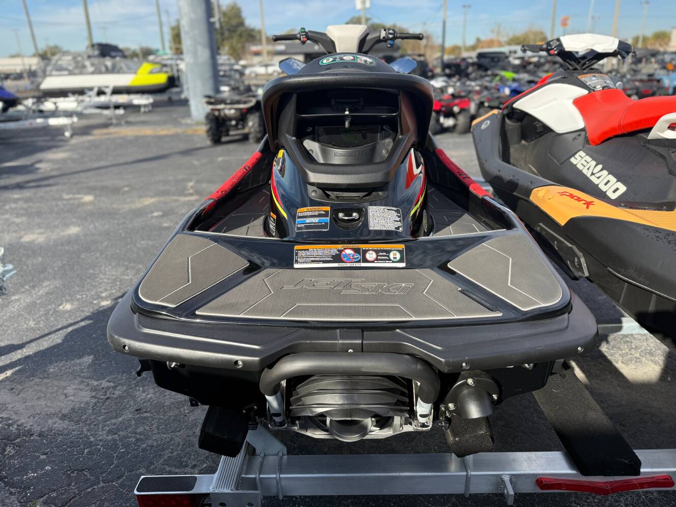 A photo of this 2025 Kawasaki Ultra 160LX
