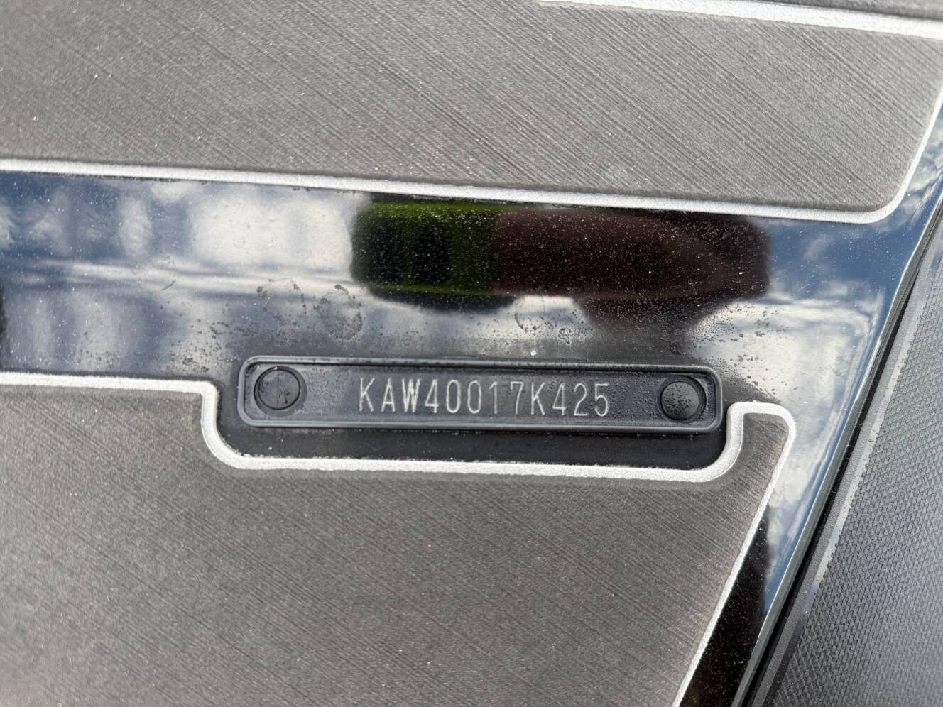 A photo of this 2025 Kawasaki Ultra 160LX