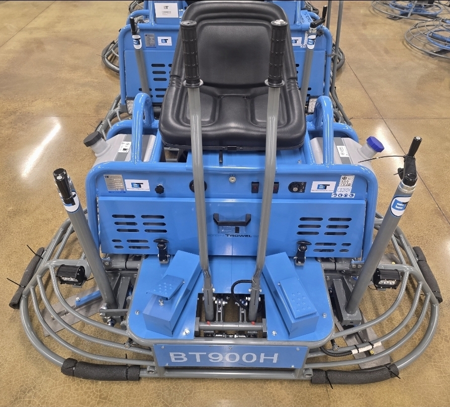 BETON 8' Rider Trowel Manual w/Vanguard 35HP #BT1200 in Tuscaloosa, AL