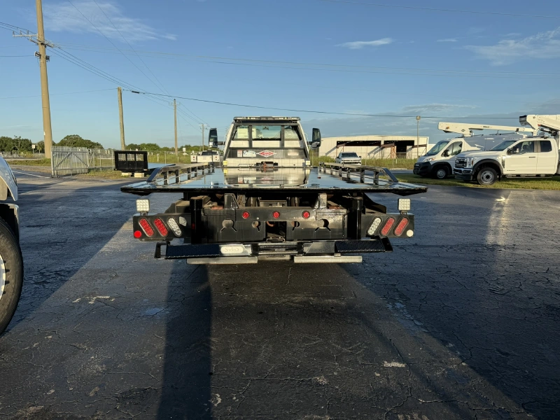 2024 FORD F650