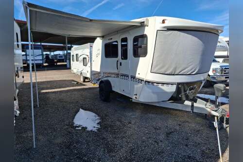 2020 Intech SOL HORIZON ROVER in golden CO