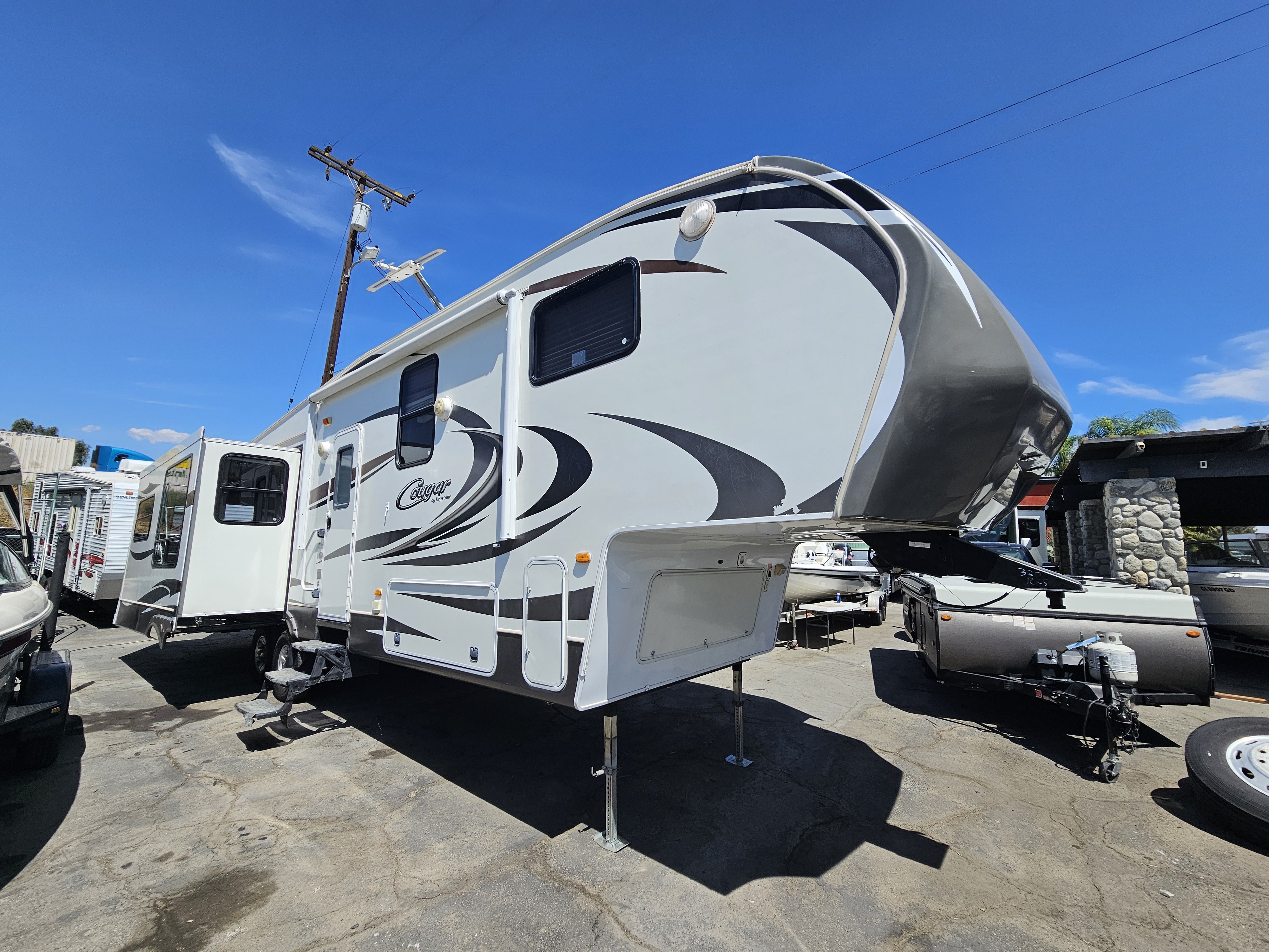 2013 Keystone COUGAR 327RES RV