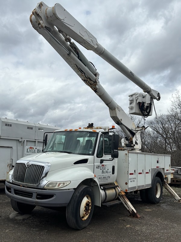 2007 INTERNATIONAL with Mounted Altec 58' 2 Man Bucket in Allison Park, PA