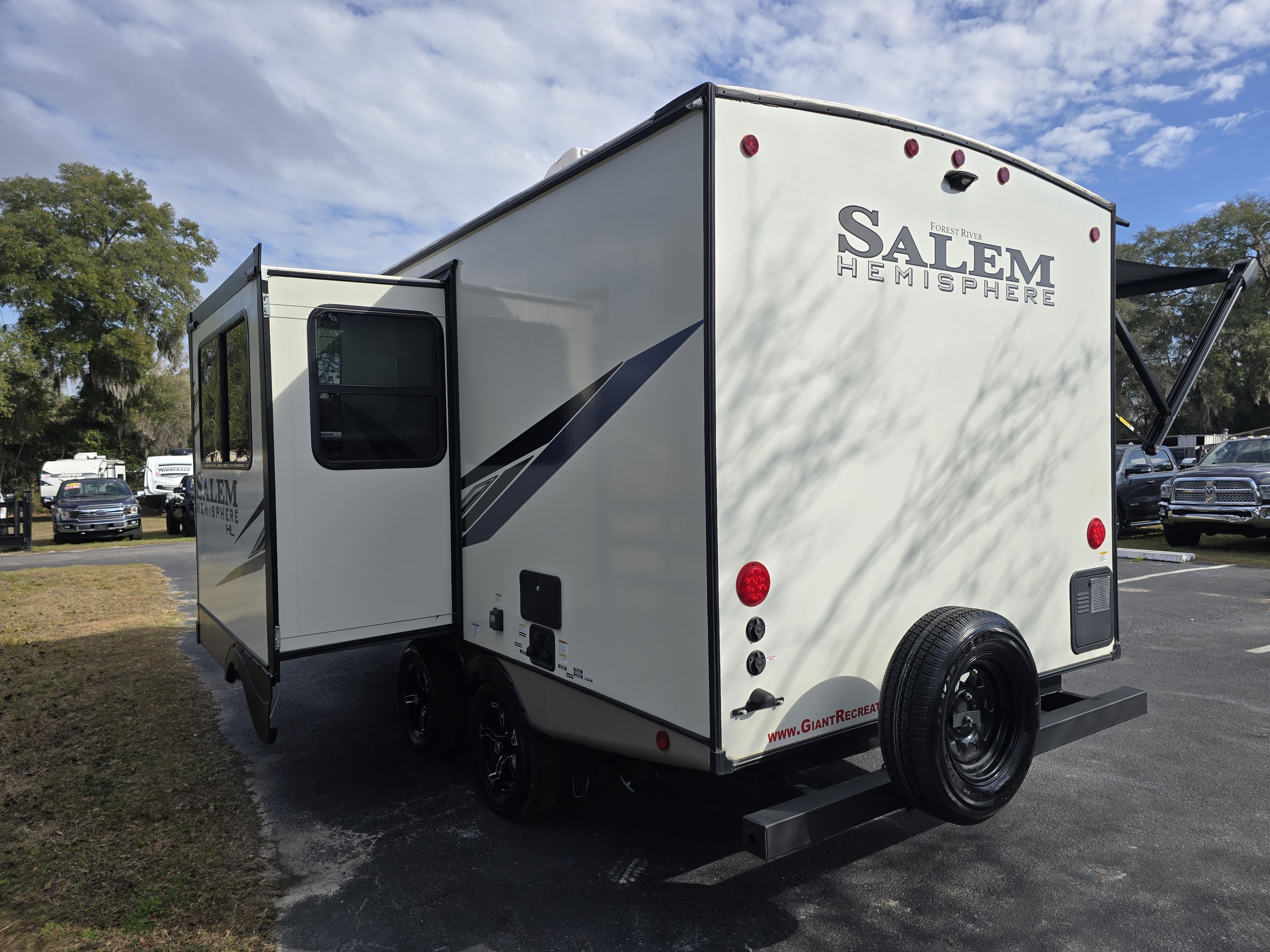 2022 Forest River SALEM HEMISPHERE HYPER LYTE 19RBHL in ocala FL