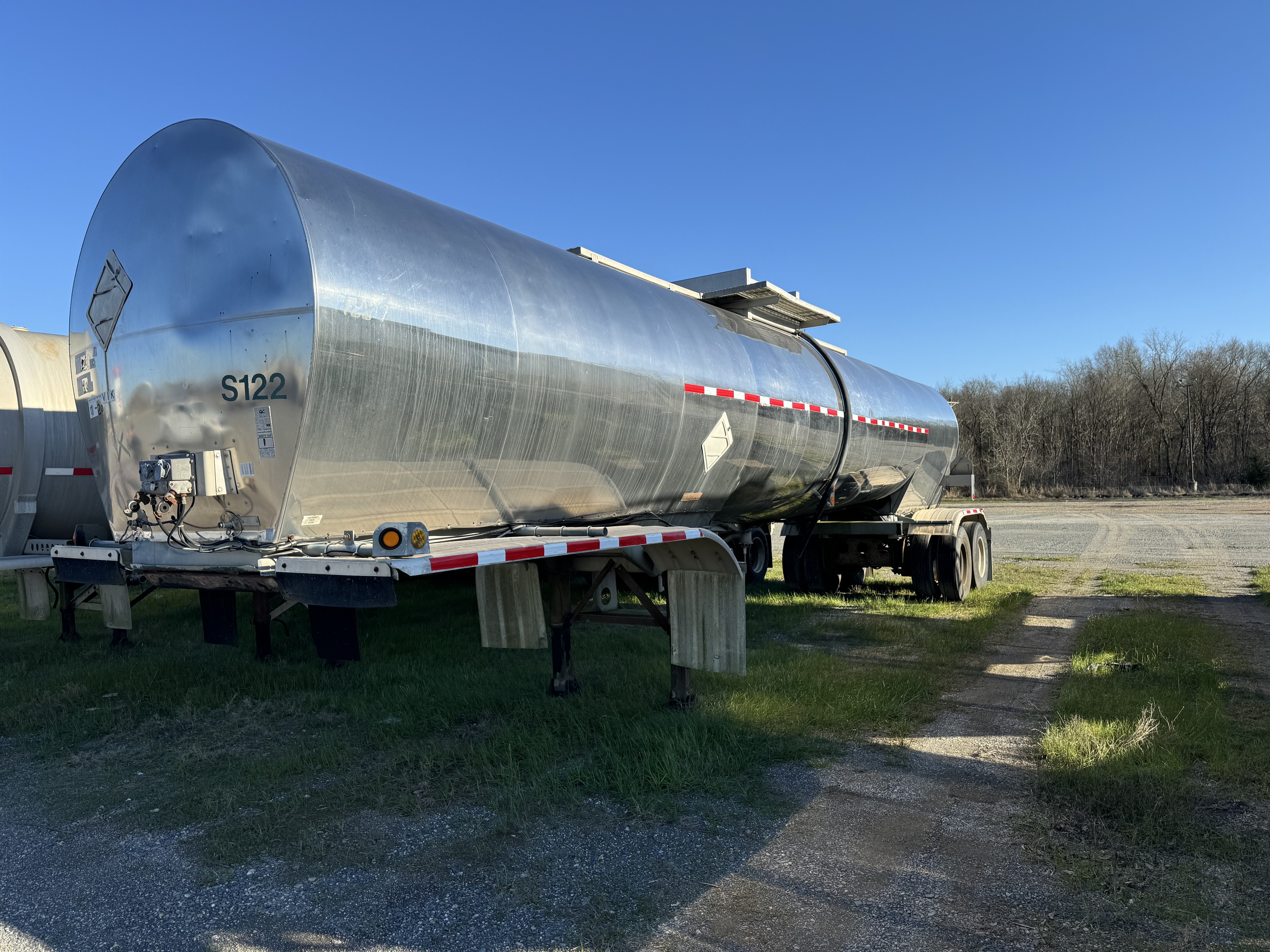 1987 FRUEHAUF MC 307 Chemical Tanker in Florence, TX