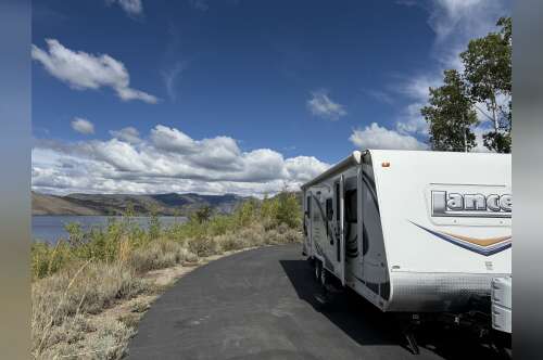 2012 Lance 2185 TRAVEL TRAILER in salida CO