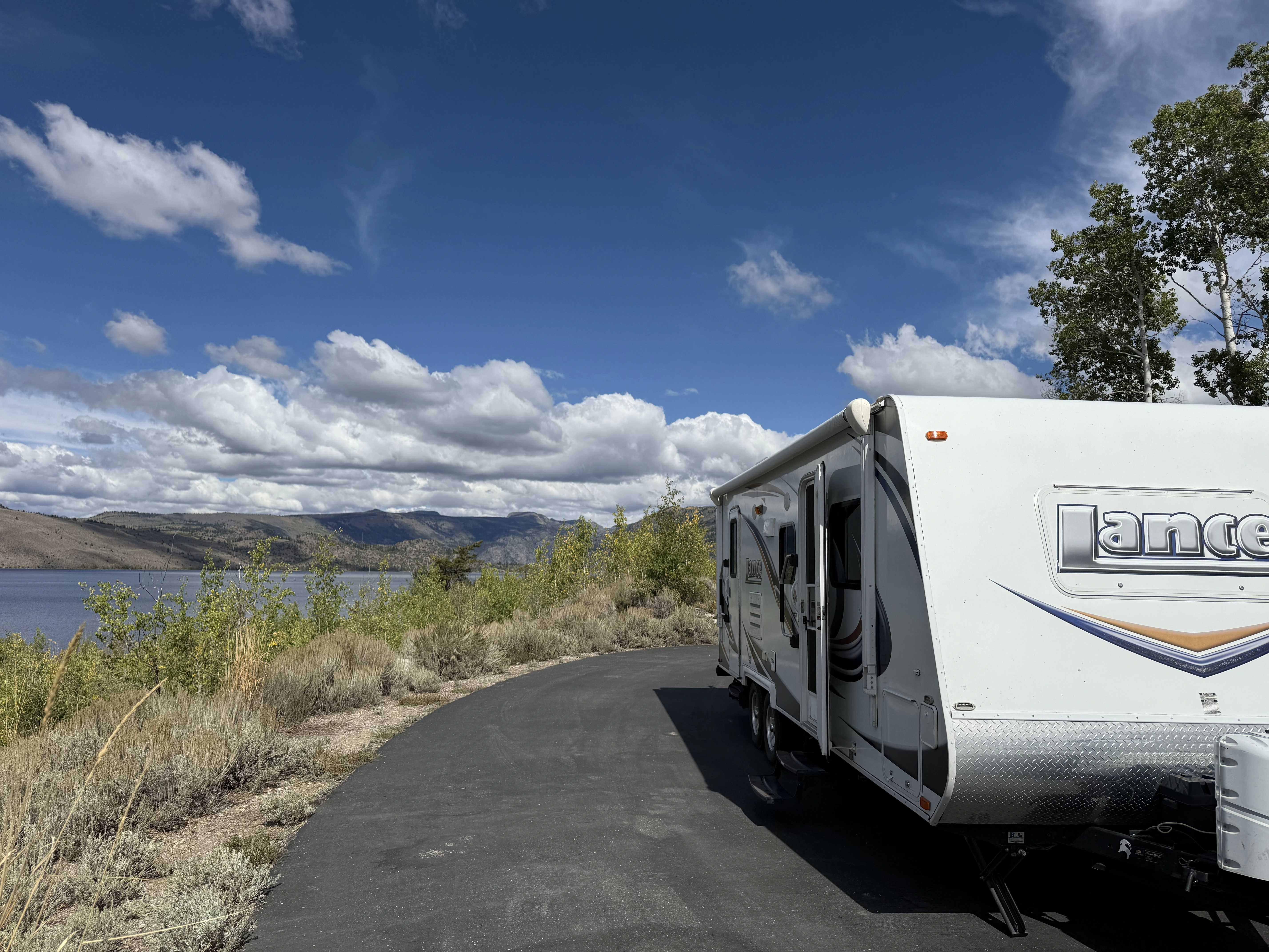 2012 Lance 2185 TRAVEL TRAILER RV