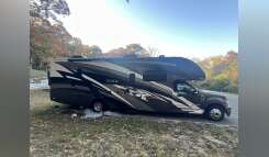 2021 Thor Motor Coach OMNI RB34 RV