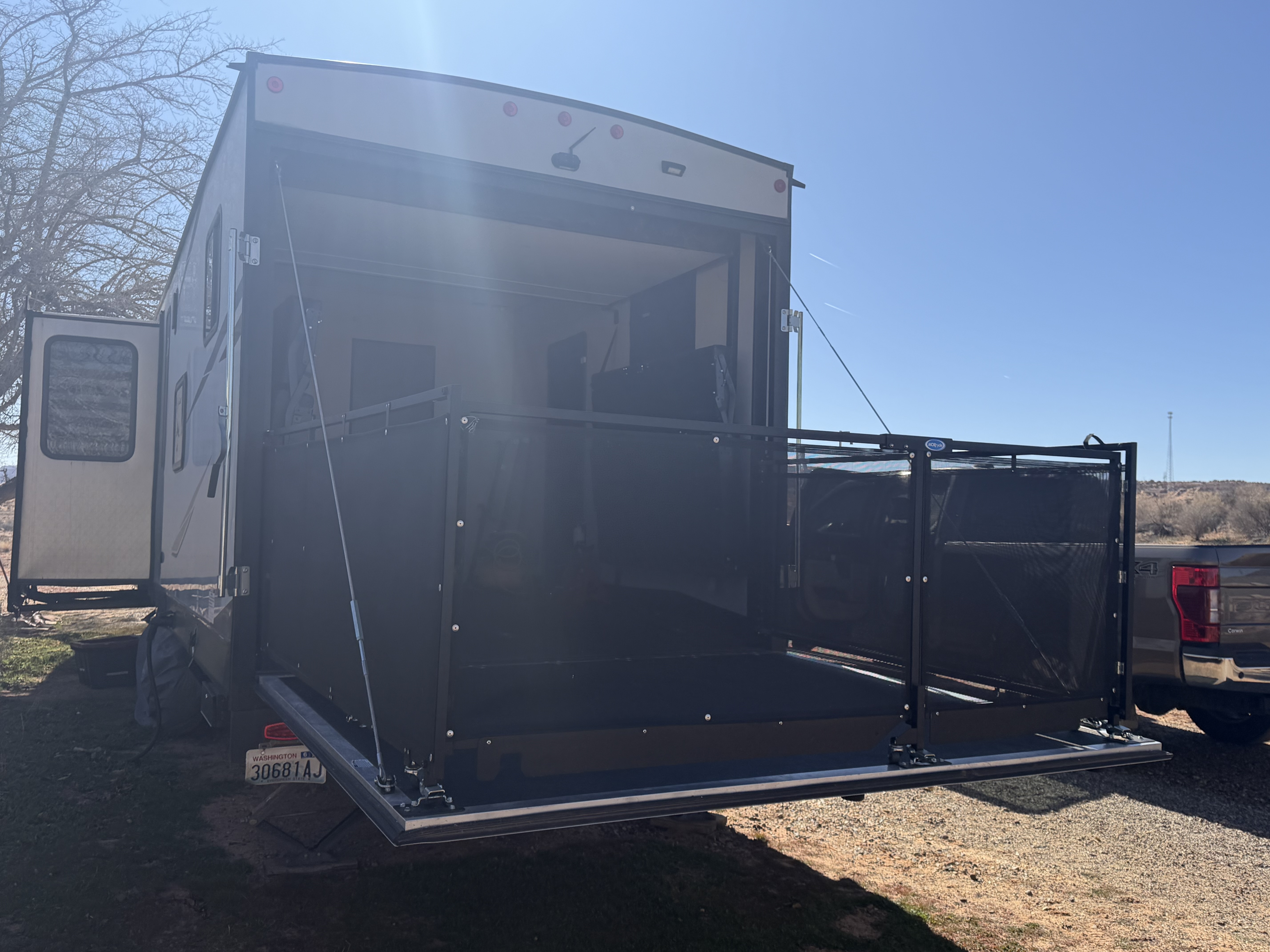 2022 Forest River VENGEANCE ROGUE 32V RV