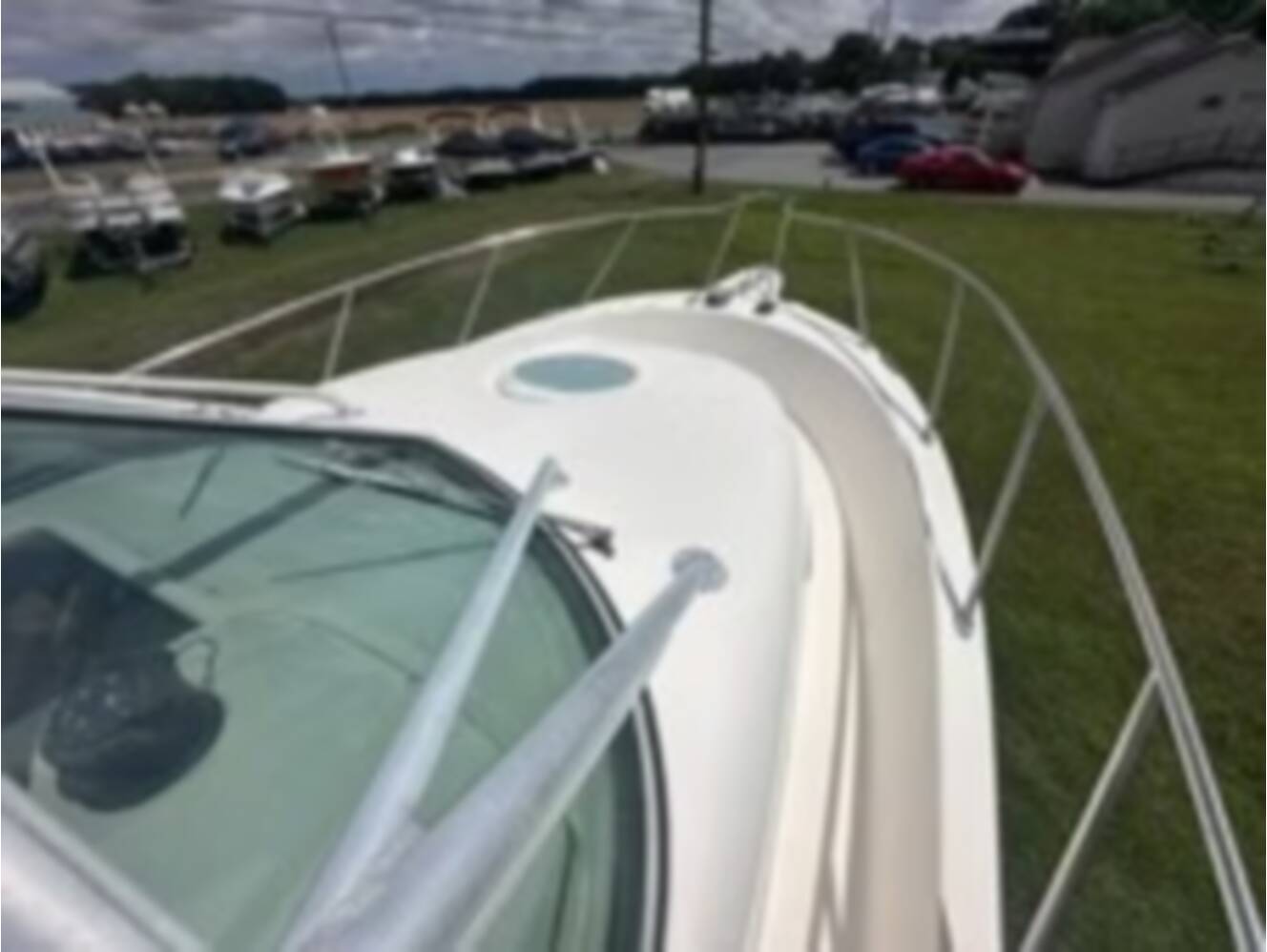 A photo of this 2003 Trophy 2902 WALKAROUND