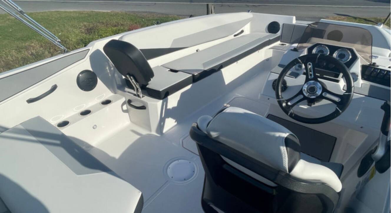 A photo of this 2026 Starcraft SV 18 O/B