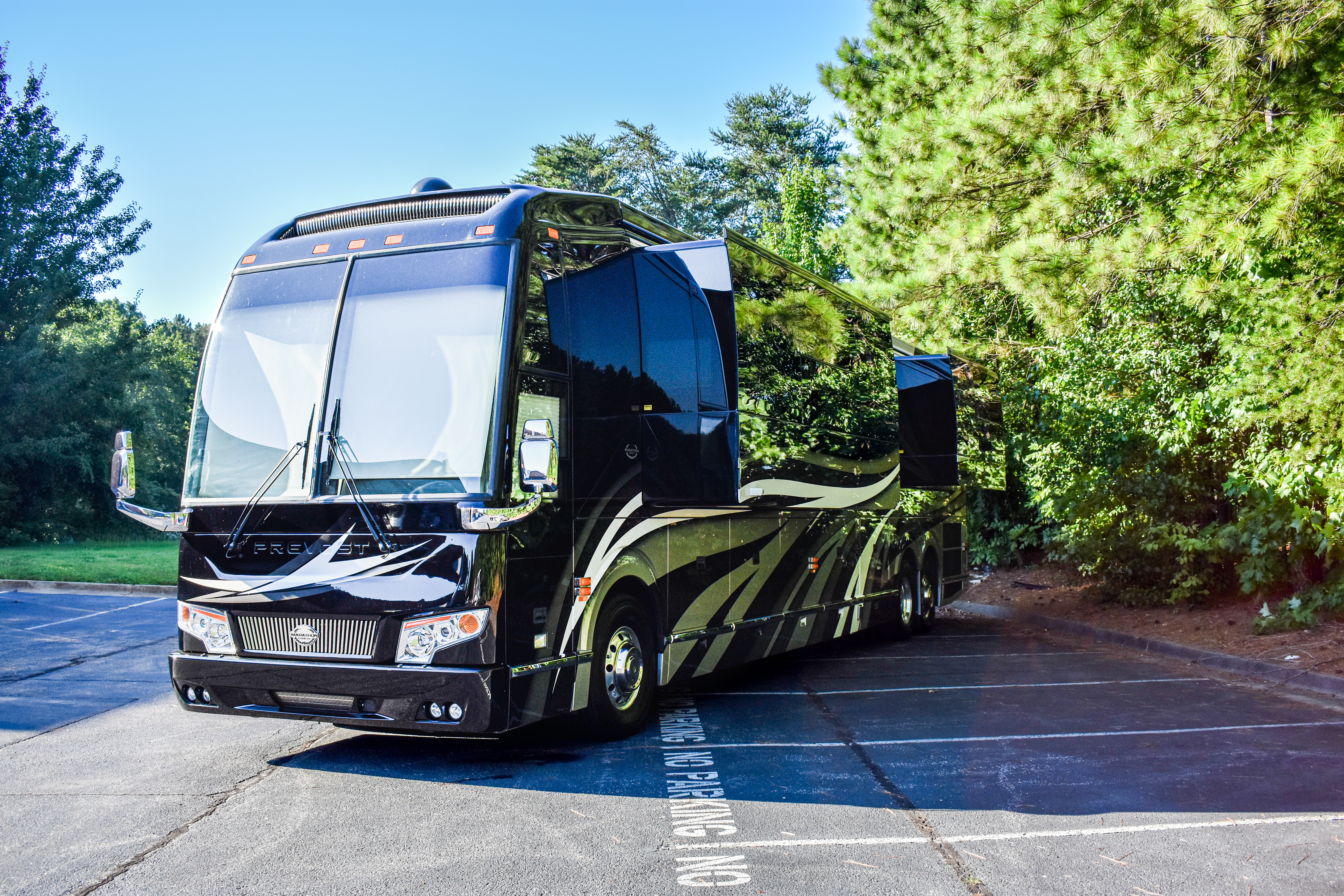 2020 Prevost MARATHON COACH Class A Diesel Motorhome - Diesel Pusher RV