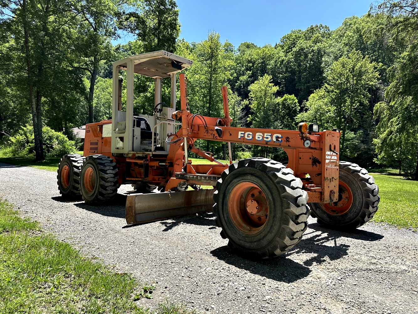 1987 FIAT ALLIS FG 65C in Sarver, PA