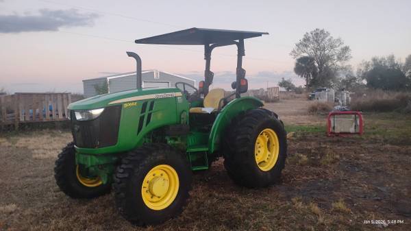 2017 JOHN DEERE 5065E in Arcadia, FL