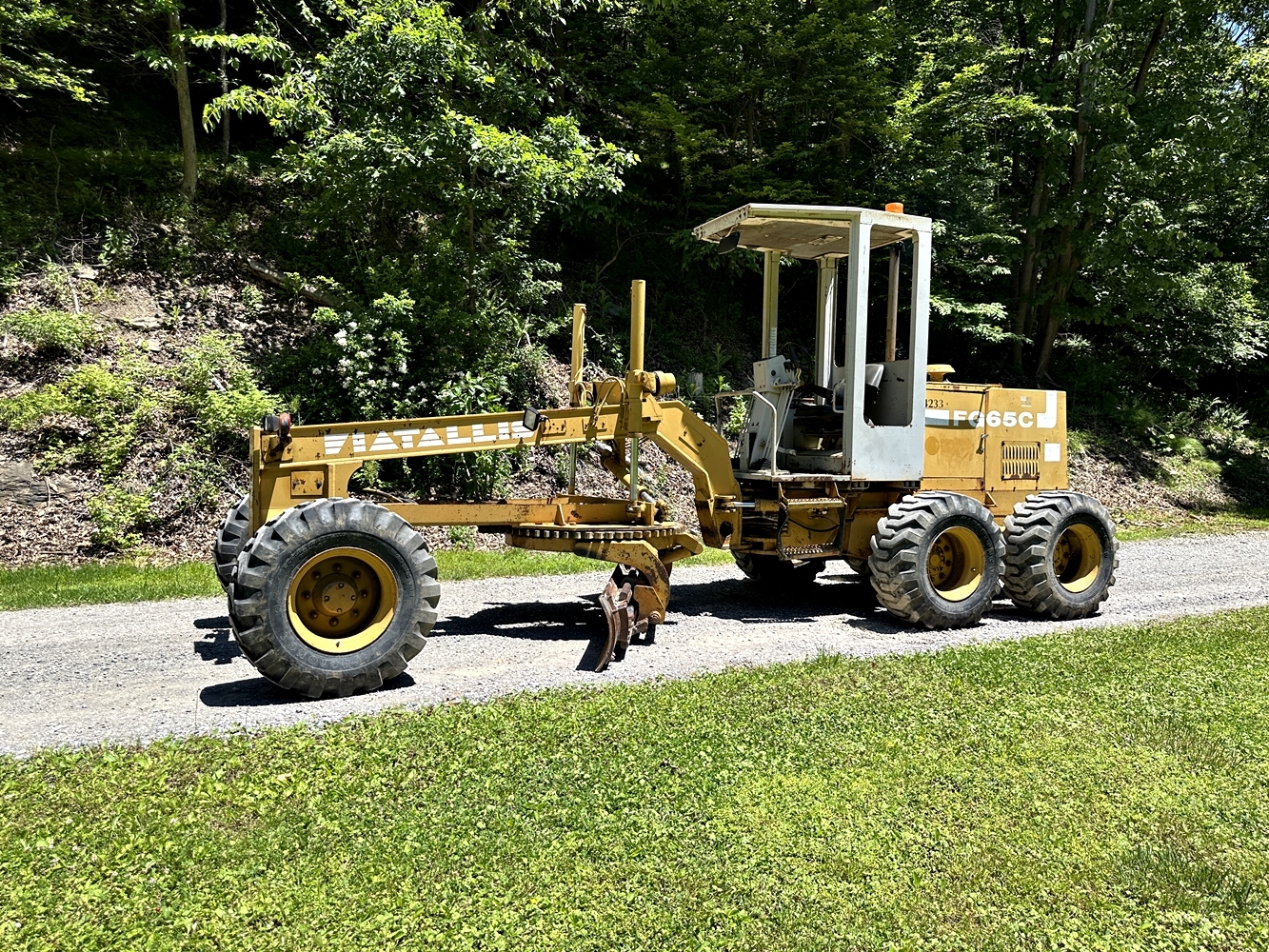 1987 FIAT ALLIS FG 65C in Sarver, PA