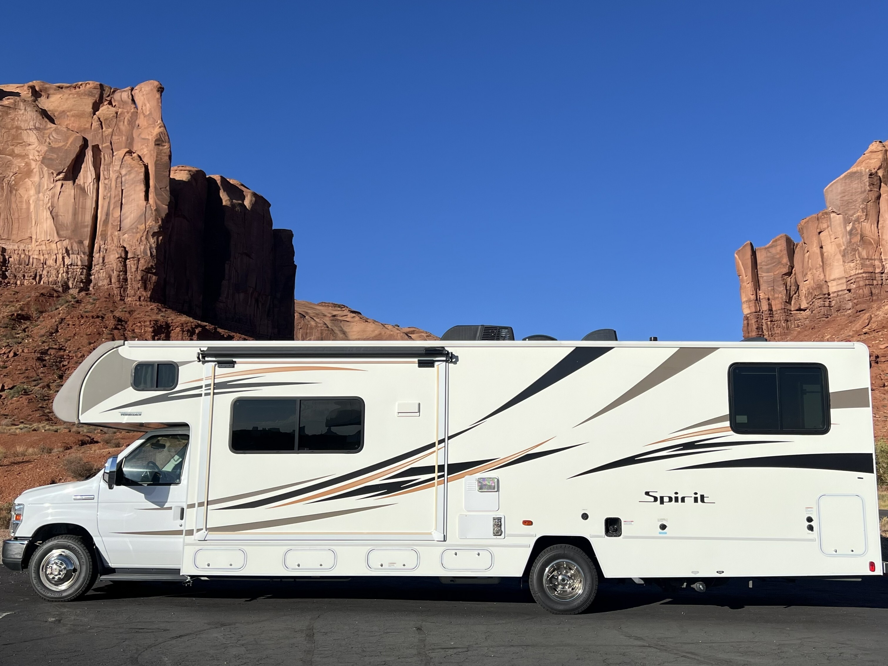 2018 Winnebago SPIRIT 31D RV