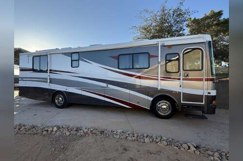 2003 Fleetwood EXPEDITION 34N in las vegas NV