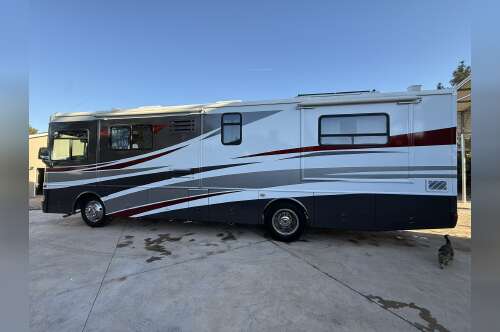 2003 Fleetwood EXPEDITION 34N in las vegas NV