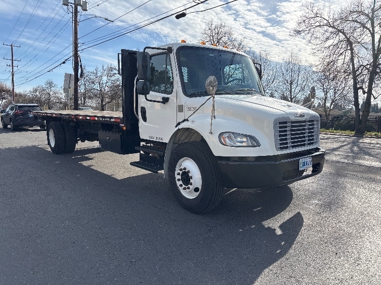 2020 FREIGHTLINER BUSINESS CLASS M2 106 in Portland, OR