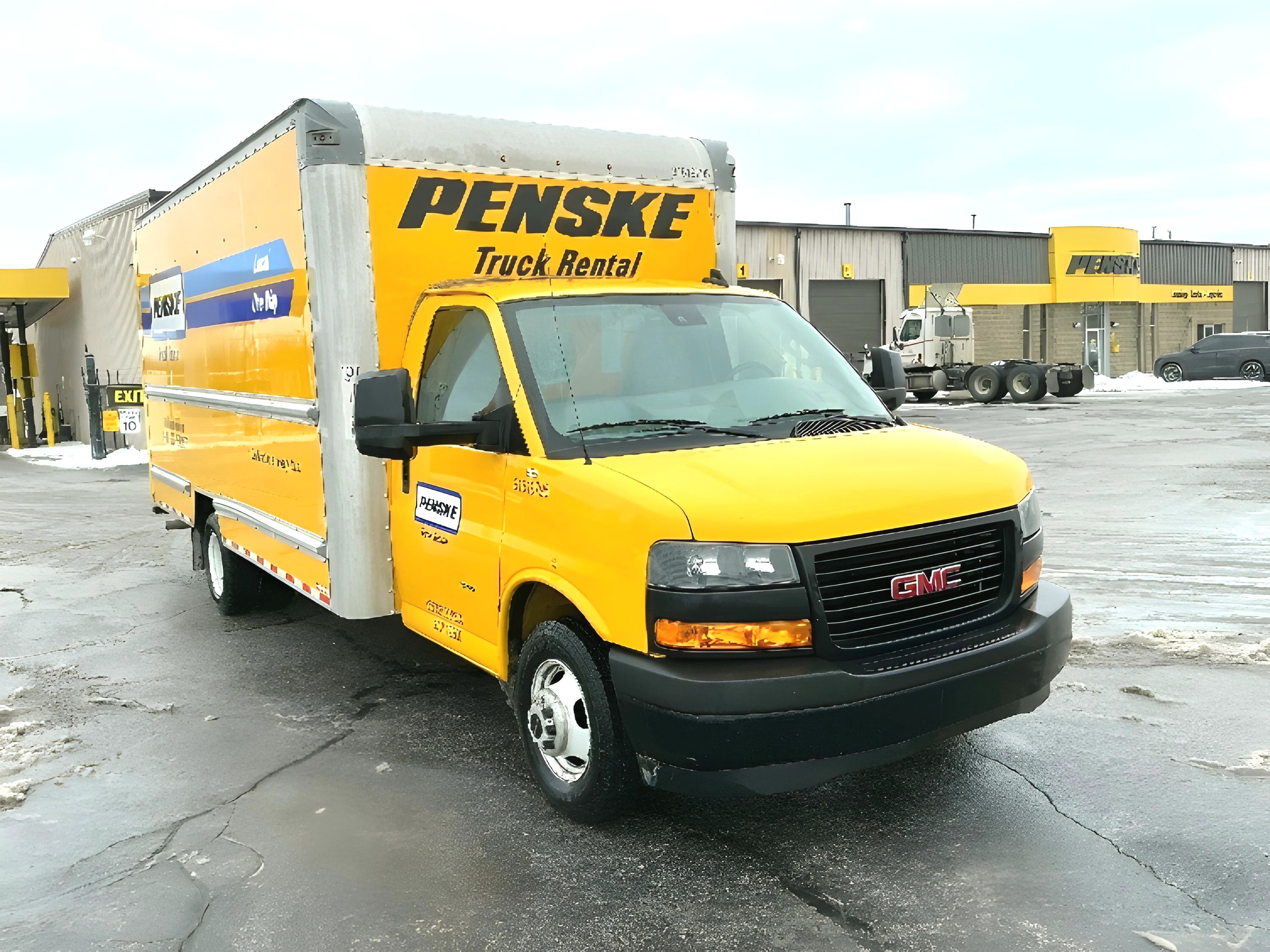 2021 GMC SAVANA in Elkhart, IN