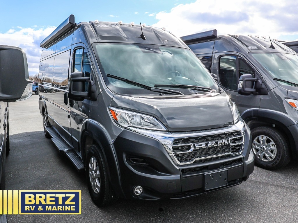 2022-2025 Thor Motor Coach Twist 2JB Class B RVs and Camper Vans for ...