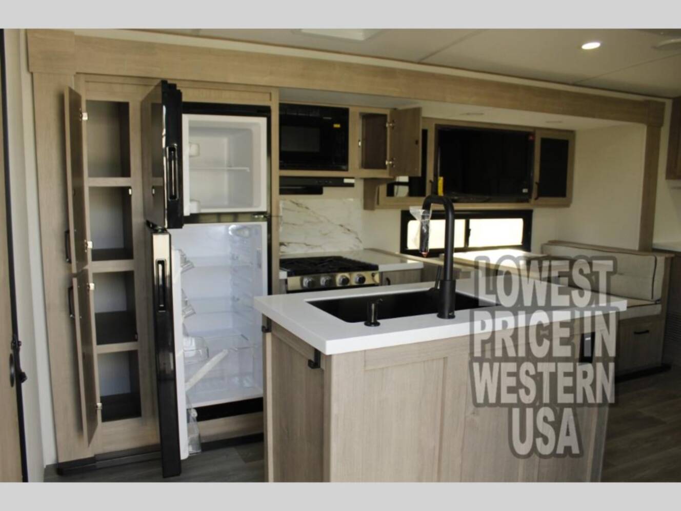 A photo of this 2026 Grand Design Imagine 3210BH