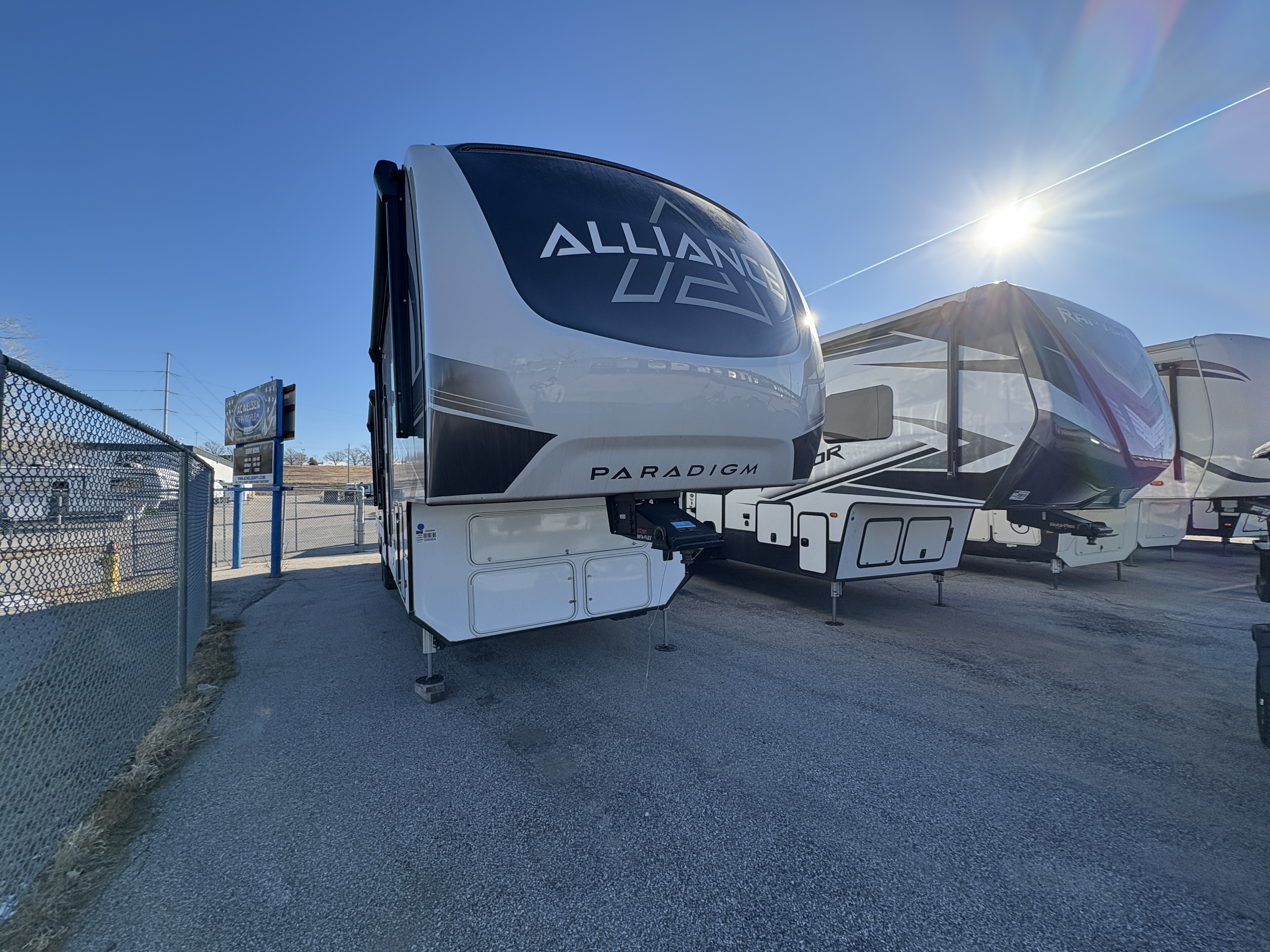 2024 Alliance Rv Paradigm 395DS in omaha NE