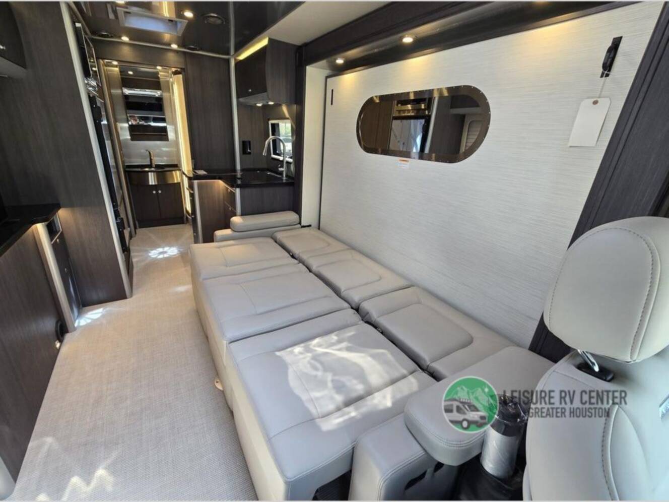 A photo of this 2026 Airstream Atlas Murphy Suite