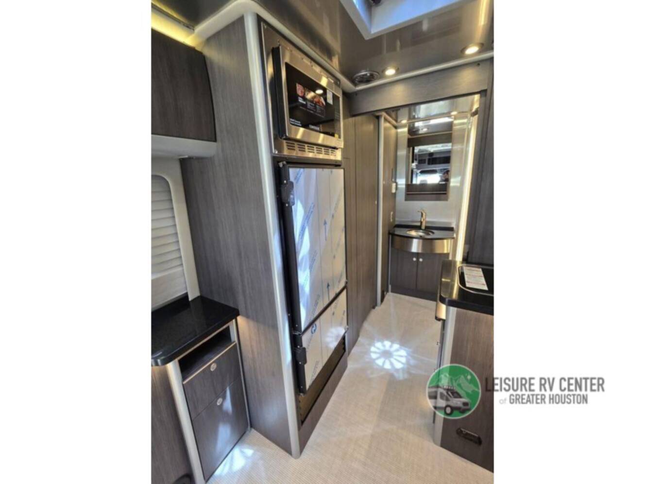 A photo of this 2026 Airstream Atlas Murphy Suite