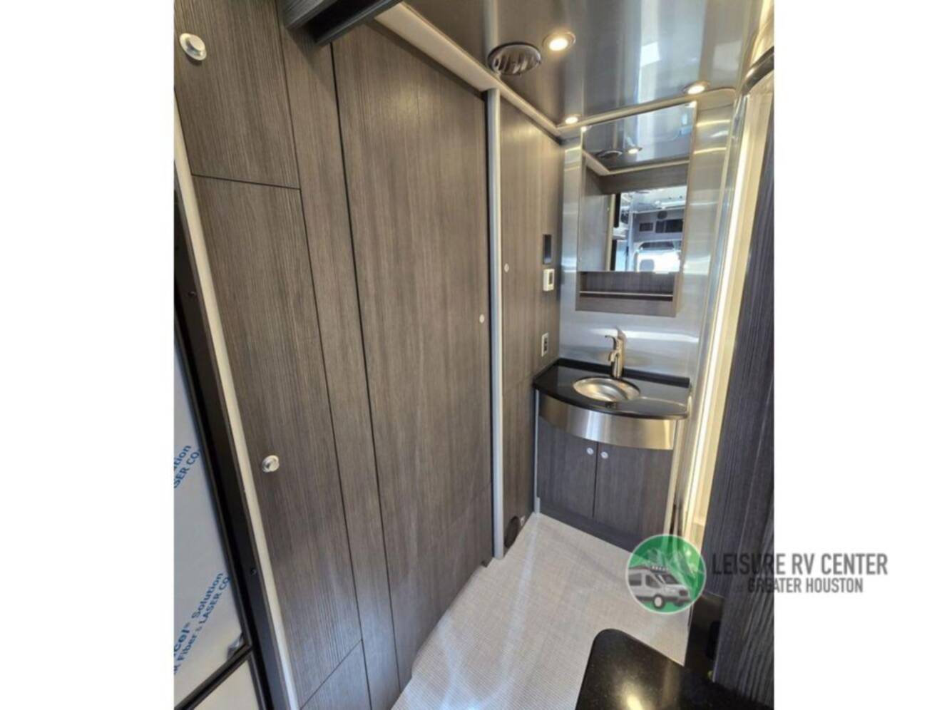 A photo of this 2026 Airstream Atlas Murphy Suite