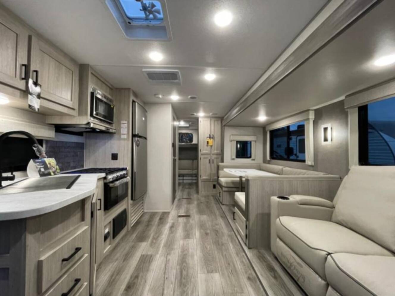 A photo of this 2026 Coachmen Rv Catalina Legacy Edition 293QBCK