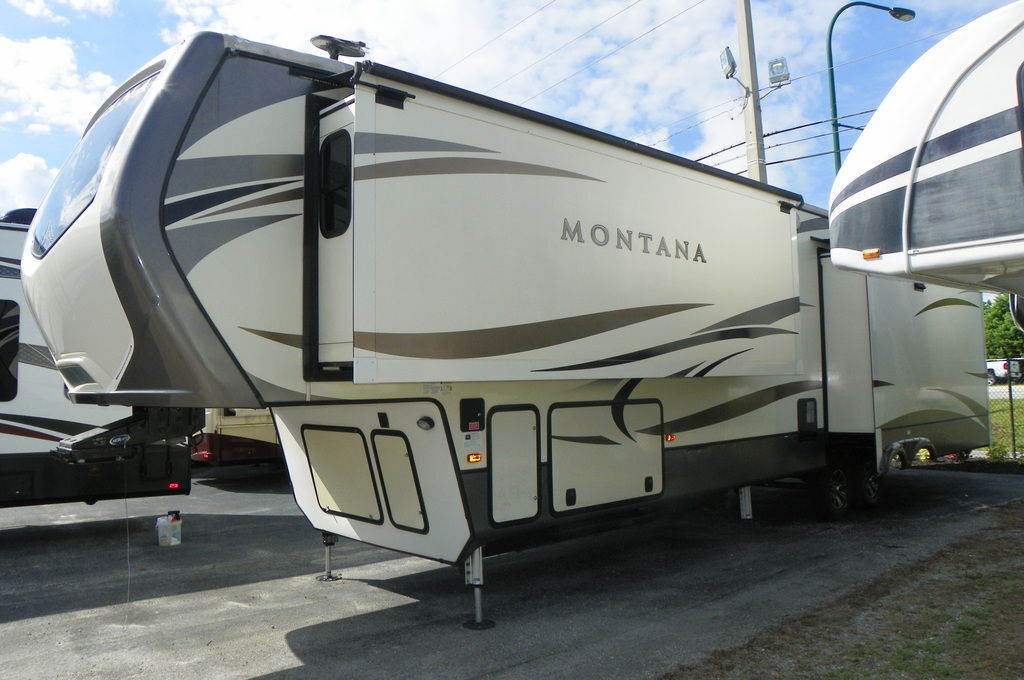 2018 Keystone Rv Montana 3811MS in hobe sound FL