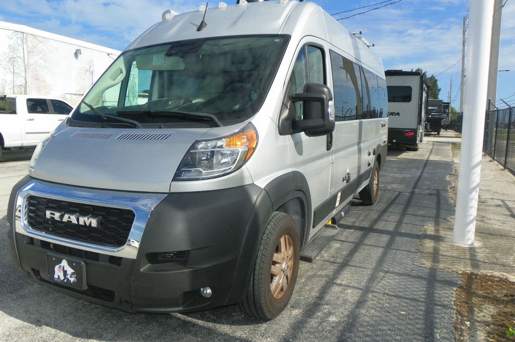 2023 Thor Motor Coach Tellaro 20L in hobe sound FL