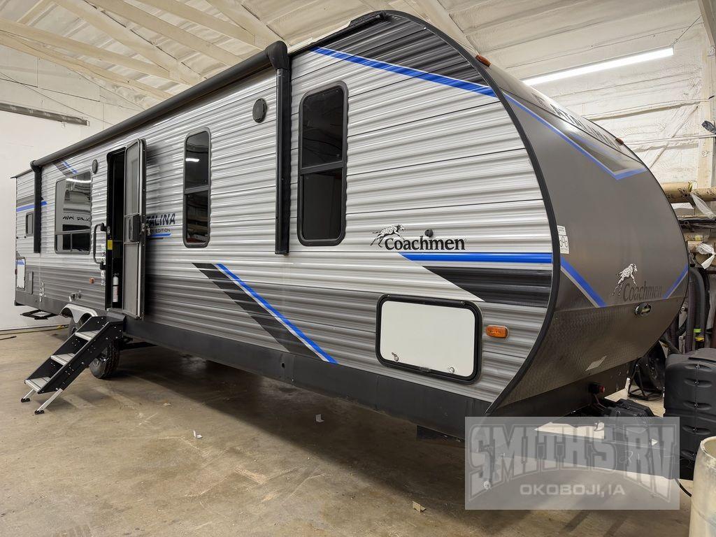 2022 Coachmen Rv Catalina Legacy 303RKDS in okoboji IA