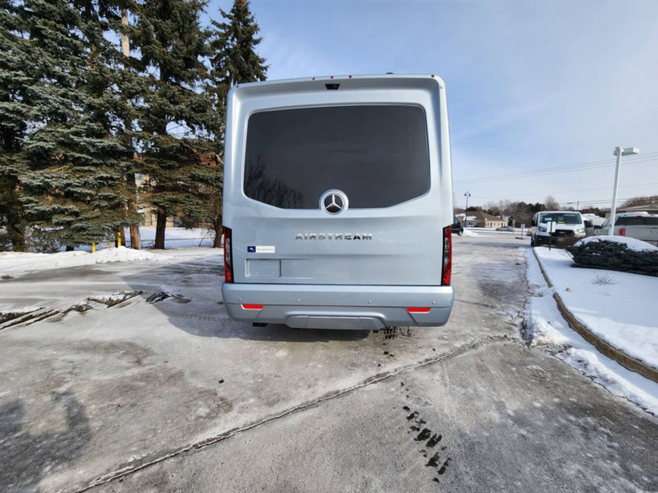 A photo of this 2026 Airstream Atlas 25MS Murphy Suite