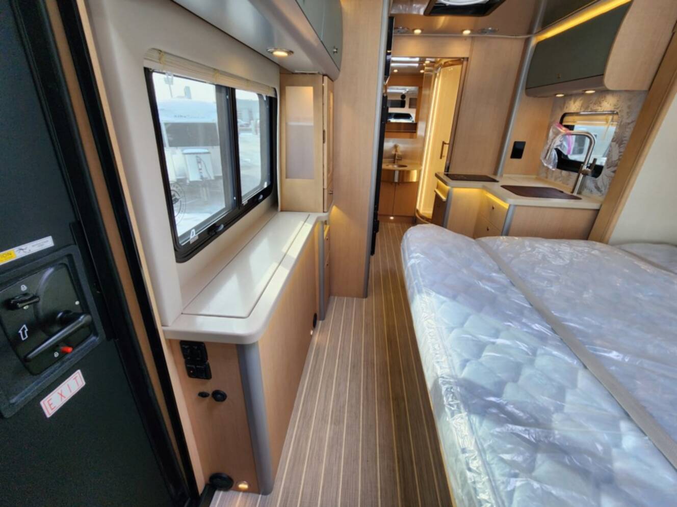 A photo of this 2026 Airstream Atlas 25MS Murphy Suite