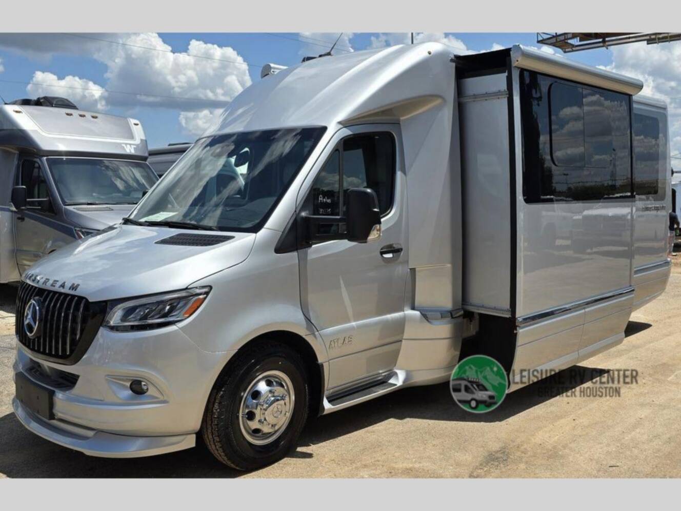 A photo of this 2026 Airstream Atlas Murphy Suite