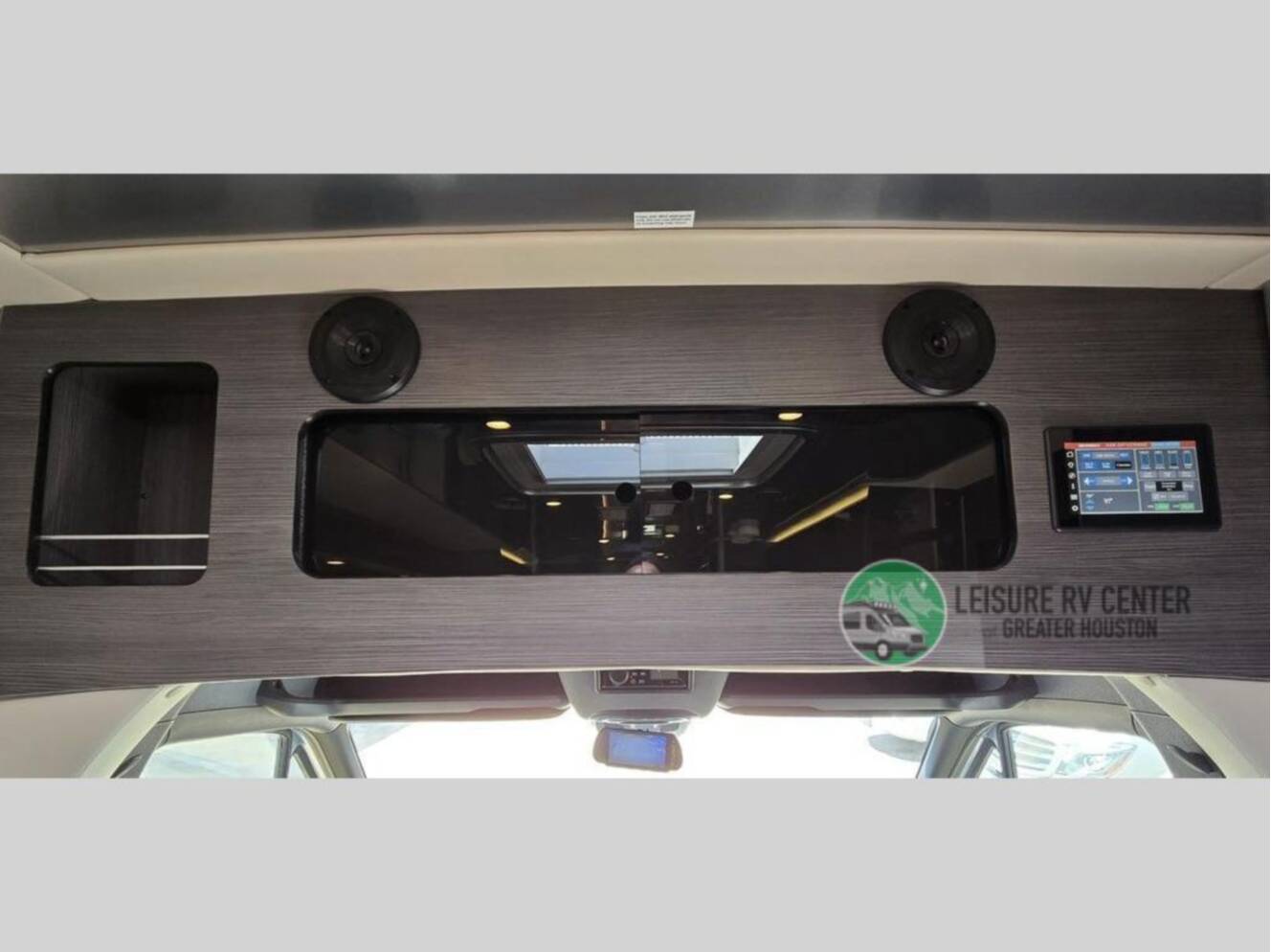 A photo of this 2026 Airstream Atlas Murphy Suite