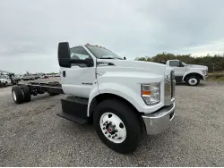 2025 FORD F750