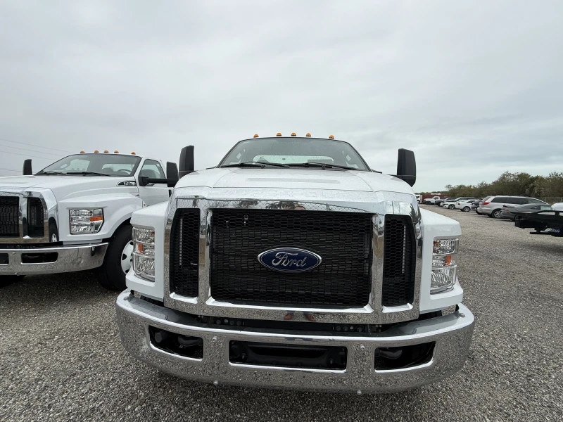 2025 FORD F750
