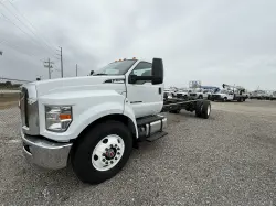 2025 FORD F750
