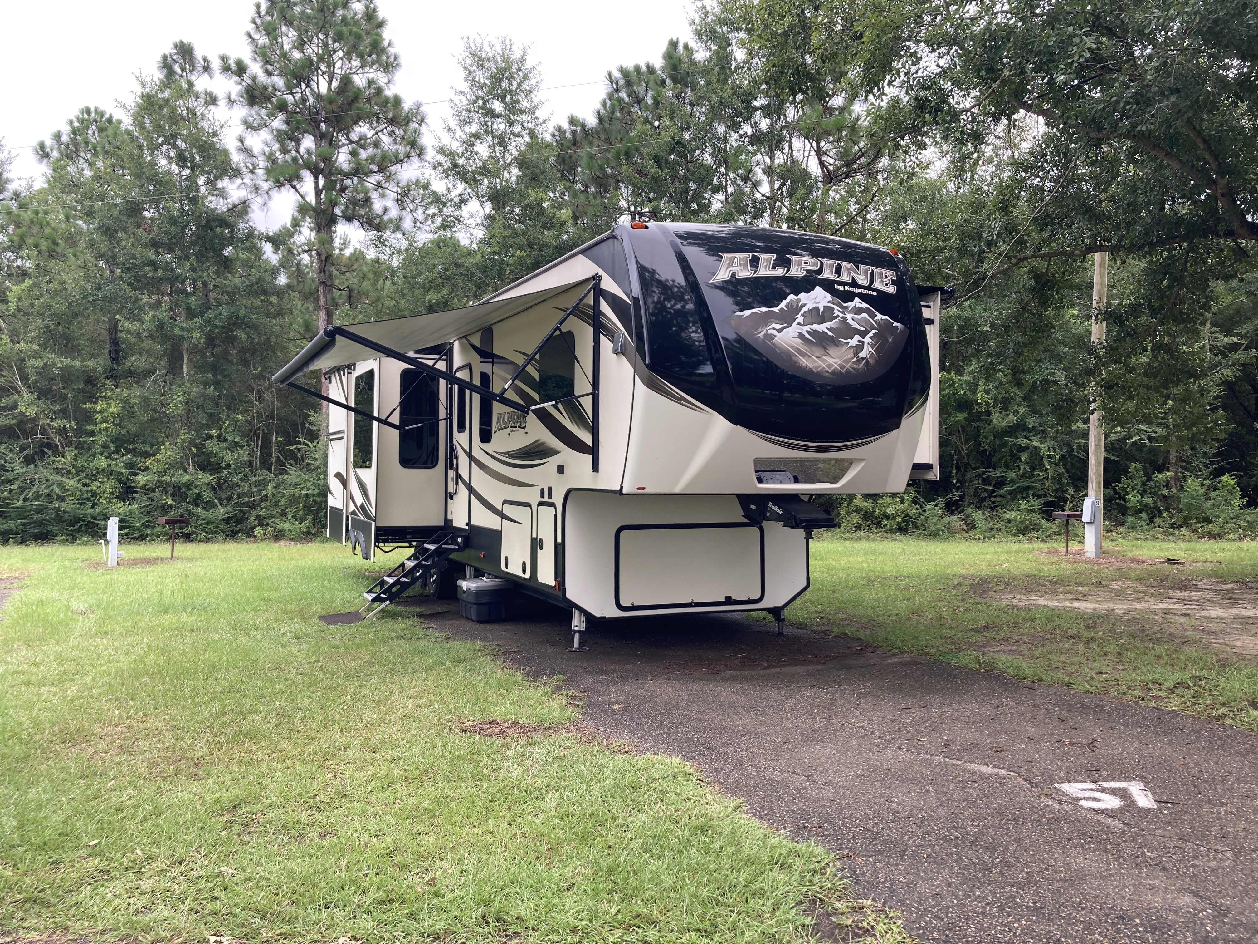 2018 Keystone ALPINE 3501RL RV