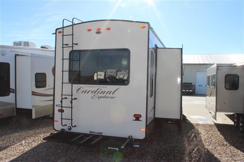 2018 Forest River CARDINAL 322DS in le mars IA